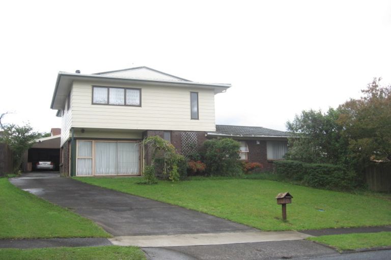 Photo of property in 3 Cheam Place, Pakuranga Heights, Auckland, 2010