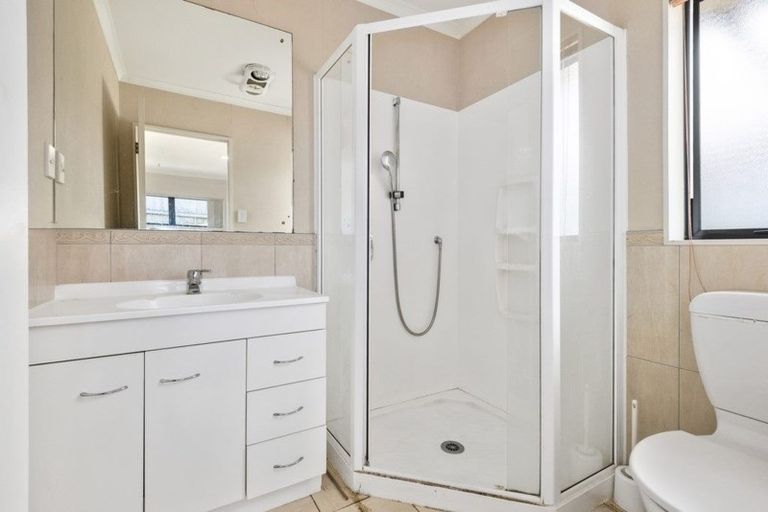 Photo of property in 47 Magic Way, Randwick Park, Auckland, 2105