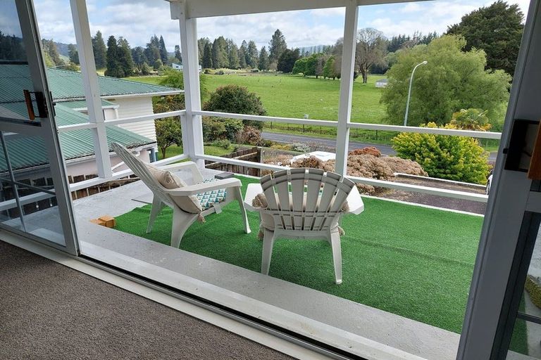 Photo of property in 140 Golf Road, Taumarunui, 3920