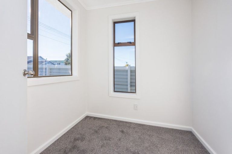 Photo of property in 1 Warren Street, Foxton Beach, Foxton, 4815