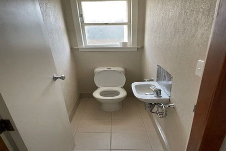 Photo of property in 307 Shakespeare Street, Leamington, Cambridge, 3432