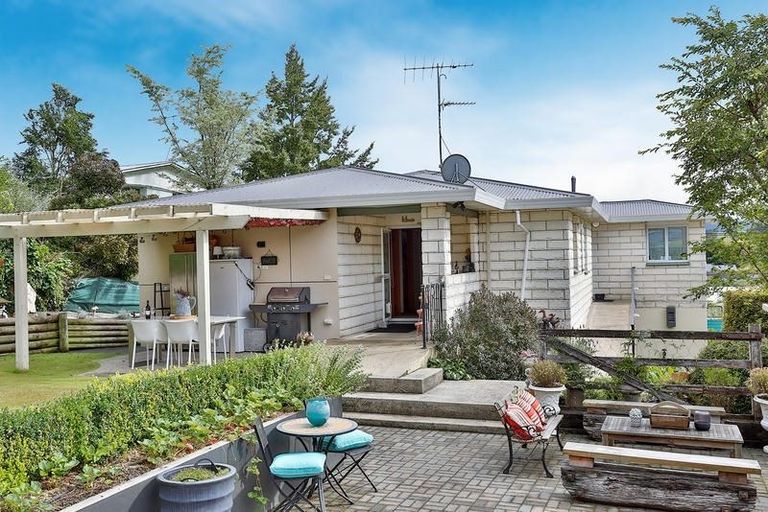 Photo of property in 10 Paterson Road, Mosgiel, 9092