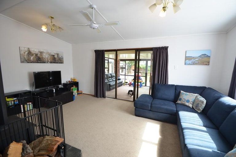 Photo of property in 10 Linrosa Place, Cromwell, 9310