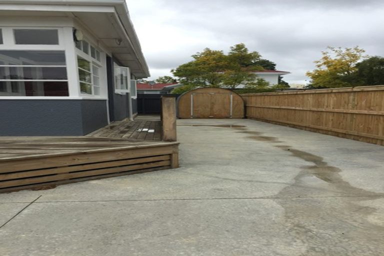 Photo of property in 16 Milson Line, Roslyn, Palmerston North, 4414