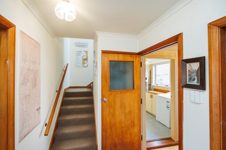 Photo of property in 19 Marine Parade South, Foxton Beach, Foxton, 4815