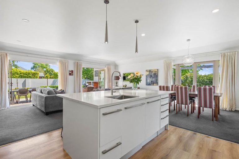 Photo of property in 1 Springvale Gardens, Harewood, Christchurch, 8051