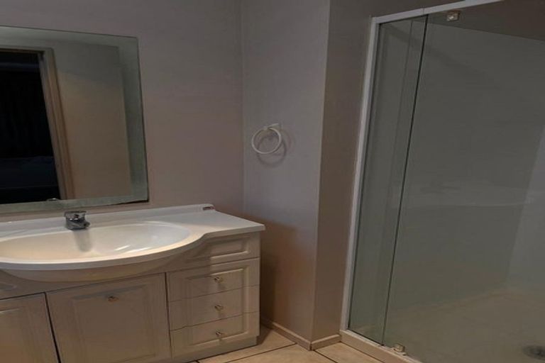 Photo of property in 23 Raphoe Road, Flat Bush, Auckland, 2019