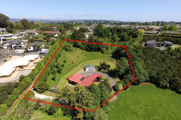 Photo of property in 15 Hampstead Court, Pyes Pa, Tauranga, 3112