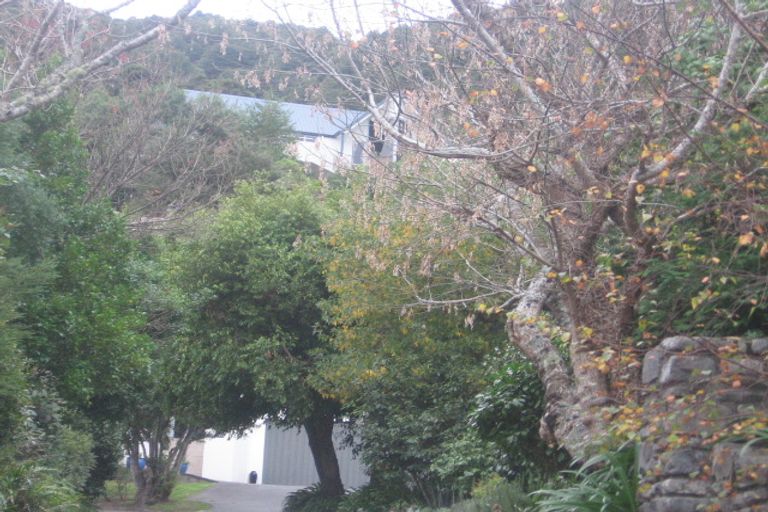 Photo of property in 112 Cheviot Road, Lowry Bay, Lower Hutt, 5013