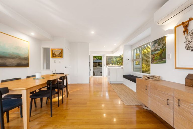 Photo of property in 40 Peter Terrace, Castor Bay, Auckland, 0620