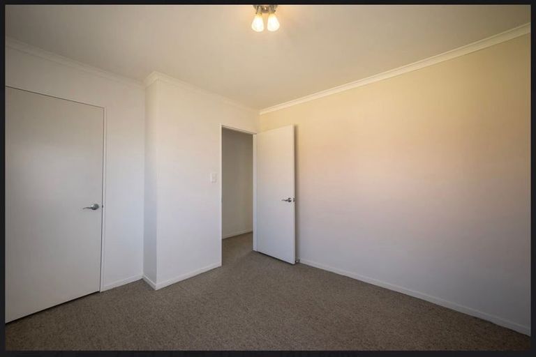 Photo of property in 1/253 Saint Aubyn Street, New Plymouth, 4310