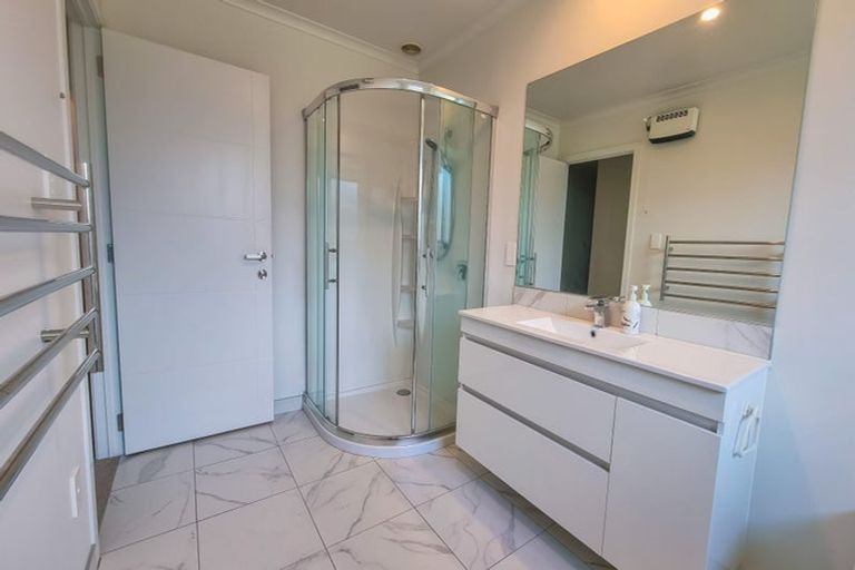 Photo of property in 40 Golden Shore Place, Coromandel, 3506
