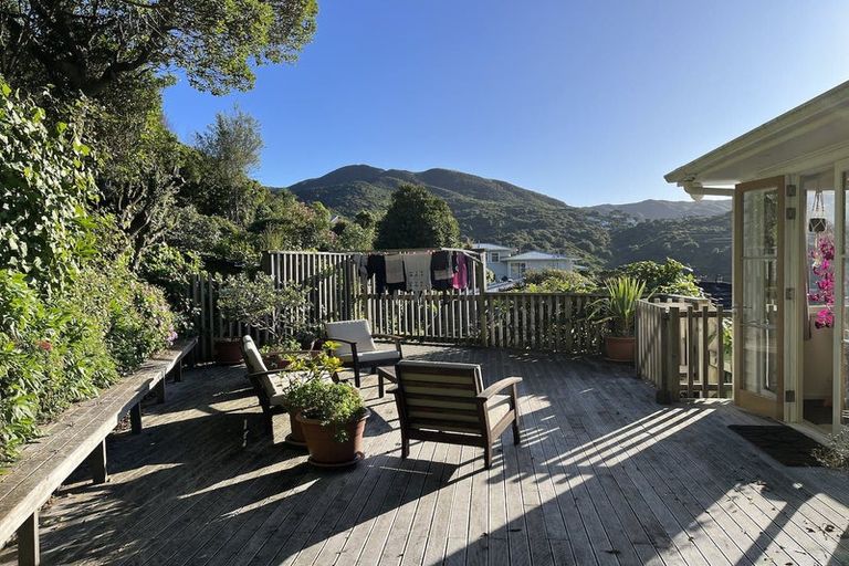 Photo of property in 26 Winston Street, Crofton Downs, Wellington, 6035