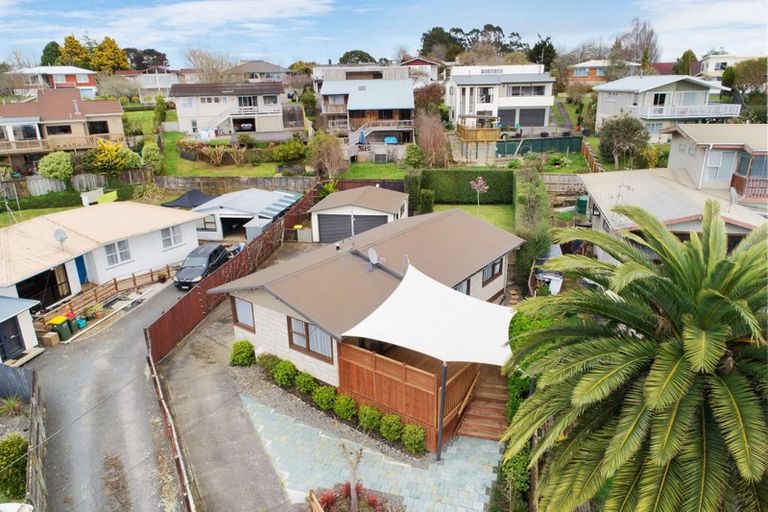 Photo of property in 27 Manapouri Place, Glenview, Hamilton, 3206