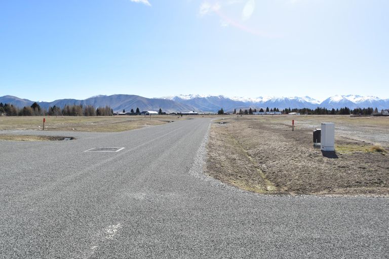 Photo of property in 22 Peak Drive, Twizel, 7901