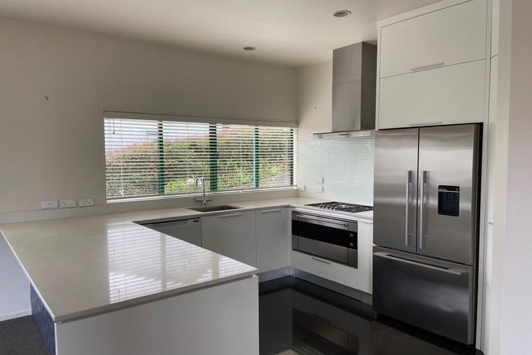 Photo of property in 1/17 Hart Road, Hauraki, Auckland, 0622