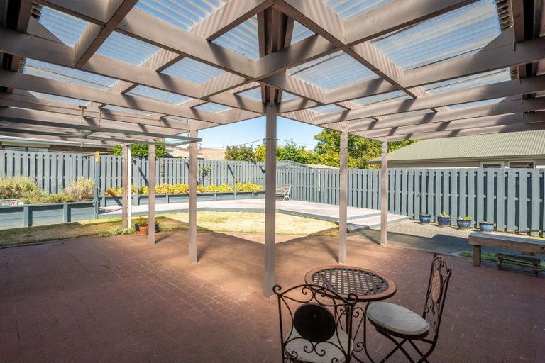 Photo of property in 35 Carter Drive, Pomare, Rotorua, 3015