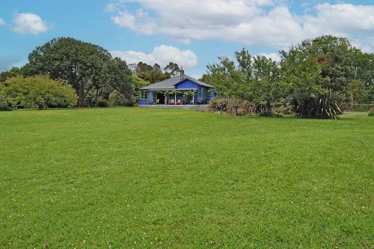 Photo of property in 126 Oneriri Road, Kaiwaka, 0573