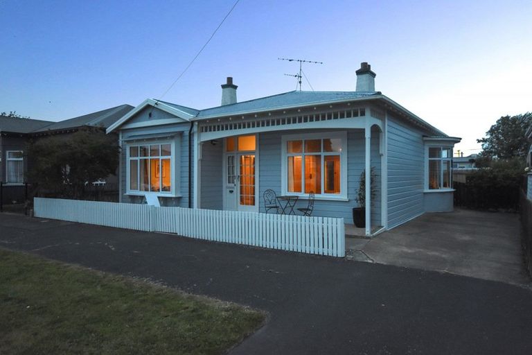 Photo of property in 25 Young Street, Saint Kilda, Dunedin, 9012