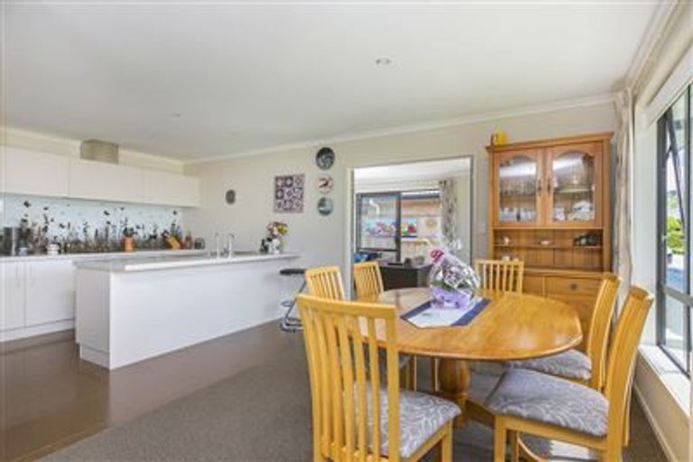 Photo of property in 6 Piper Lane, Snells Beach, 0920