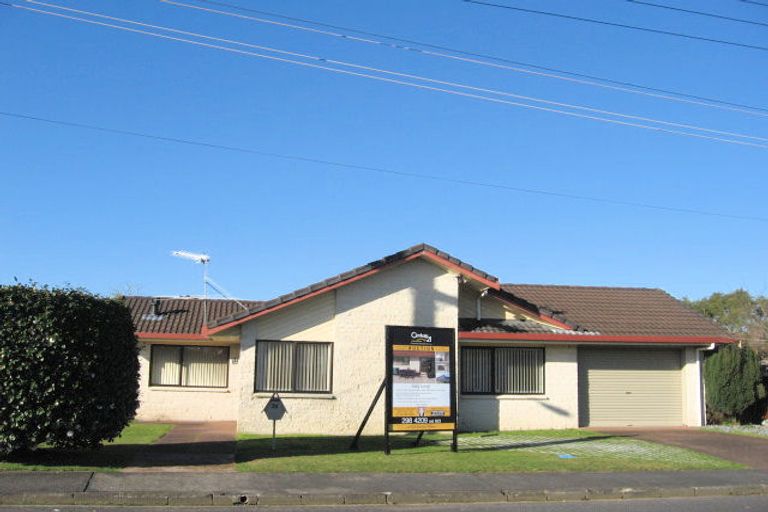 Photo of property in 2/34 Cameron Street, Papakura, 2110