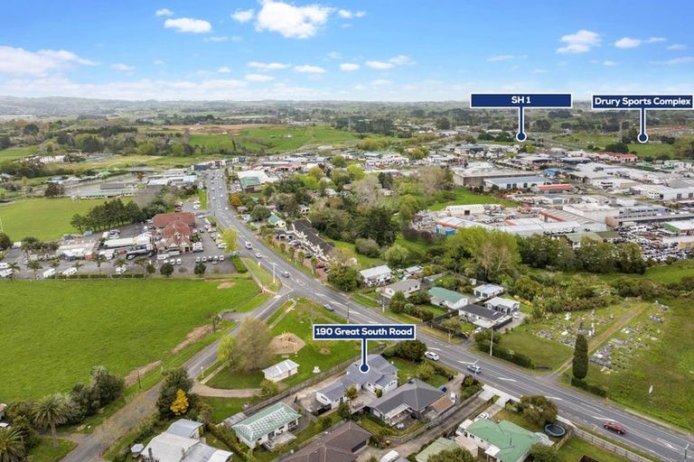 Photo of property in 190 Great South Road, Drury, 2113