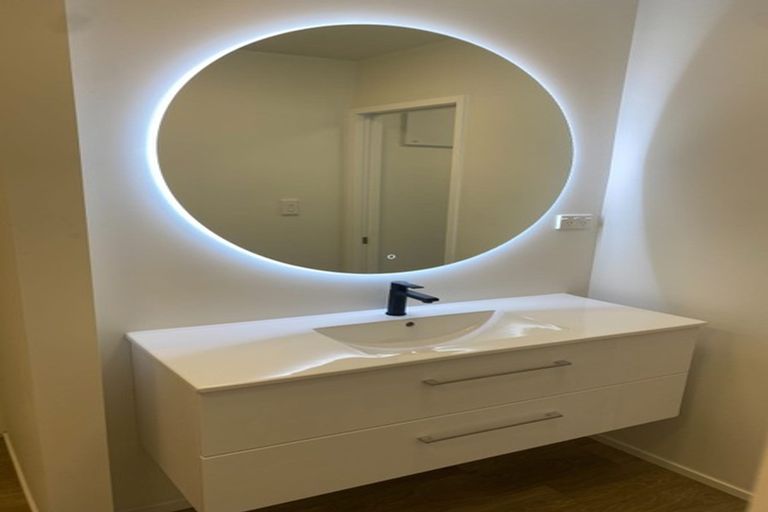 Photo of property in 2/36 Anne Mclean Drive, Bayview, Auckland, 0629