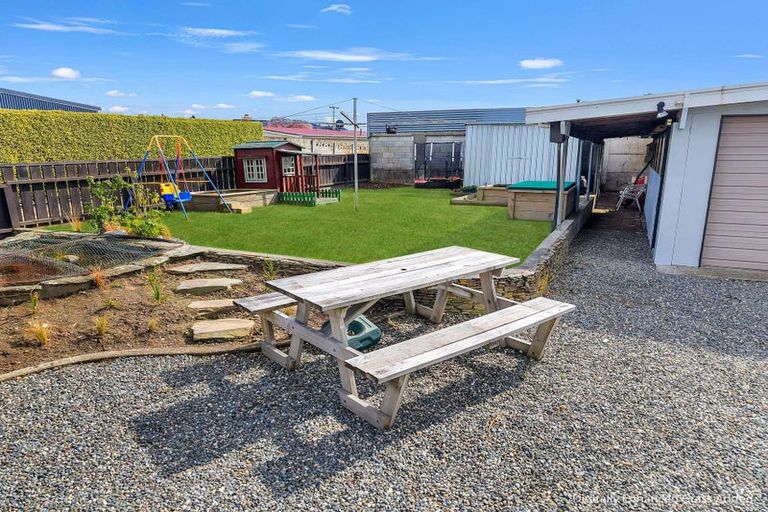 Photo of property in 115 Kitchener Street, Gore, 9710