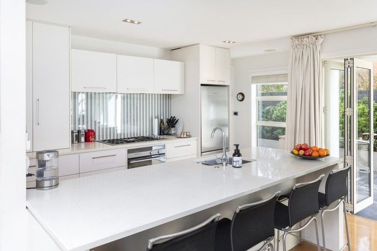 Photo of property in 98a Watford Street, Strowan, Christchurch, 8052