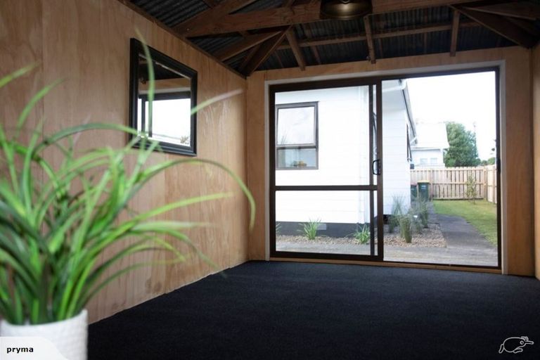 Photo of property in 2/256 Porchester Road, Takanini, 2112