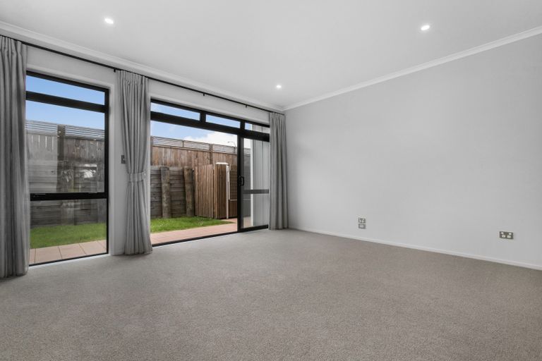 Photo of property in 6a Nohoanga Road, Karaka, Papakura, 2113