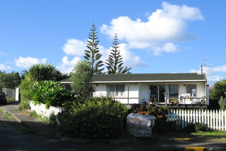 Photo of property in 22 Island View Terrace, Waikanae Beach, Waikanae, 5036