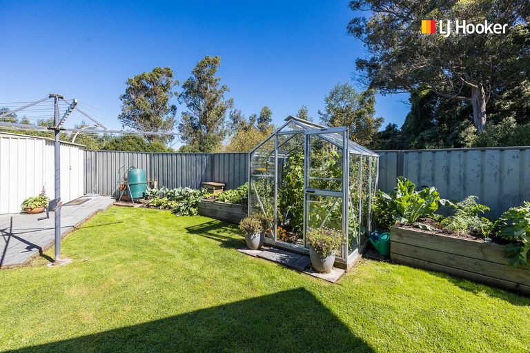 Photo of property in 17 Awa Toru Drive, Fairfield, Dunedin, 9018