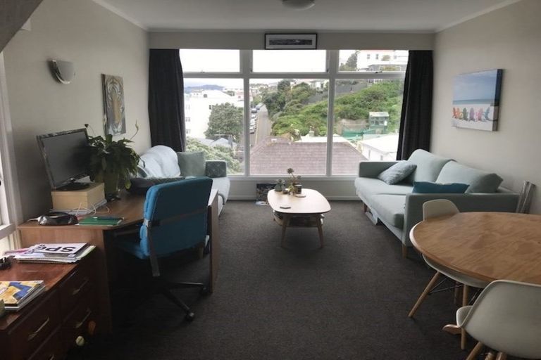Photo of property in 16/4 Claremont Grove, Mount Victoria, Wellington, 6011