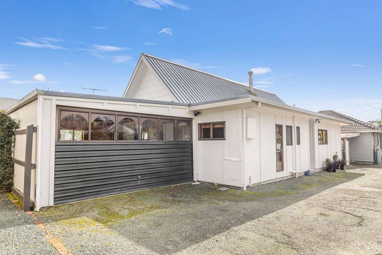 Photo of property in 2/12 Arapiki Road, Stoke, Nelson, 7011