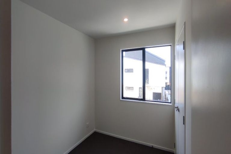 Photo of property in 20 Hoopers Road, Glen Eden, Auckland, 0602