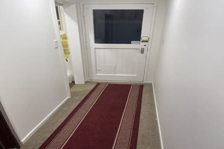 Photo of property in 1 Hollydale Grove, Churton Park, Wellington, 6037