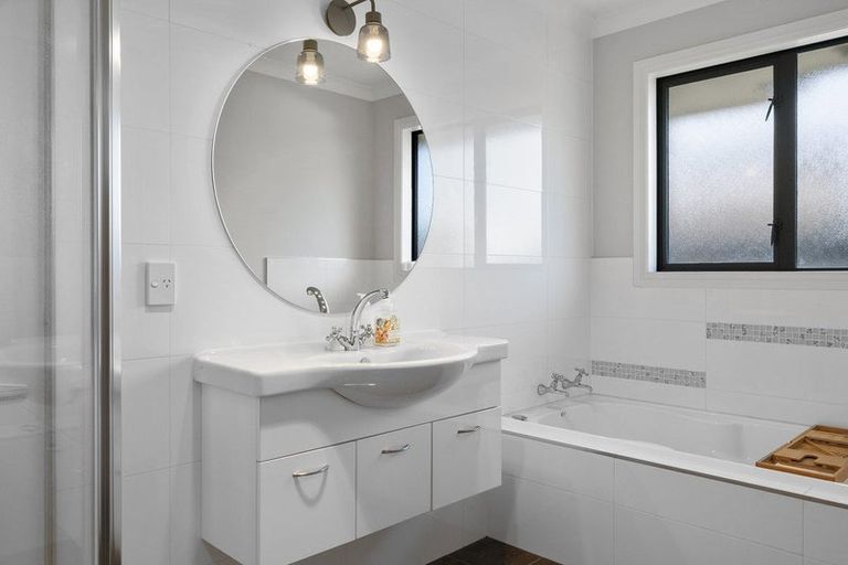 Photo of property in 25 Trump Place, Kelvin Grove, Palmerston North, 4414