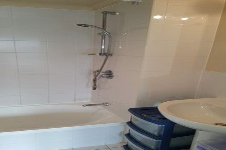 Photo of property in The Rennaissance, 13e/18 Ronwood Avenue, Manukau, Auckland, 2104