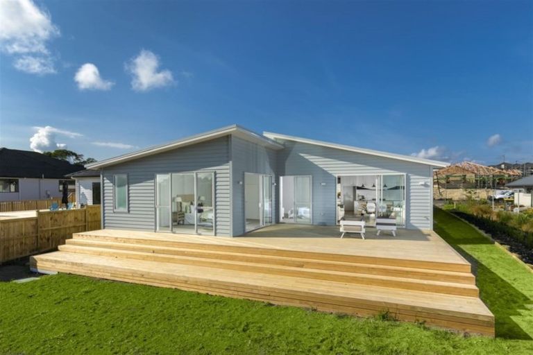 Photo of property in 17 Princes Street, Riverhead, 0820