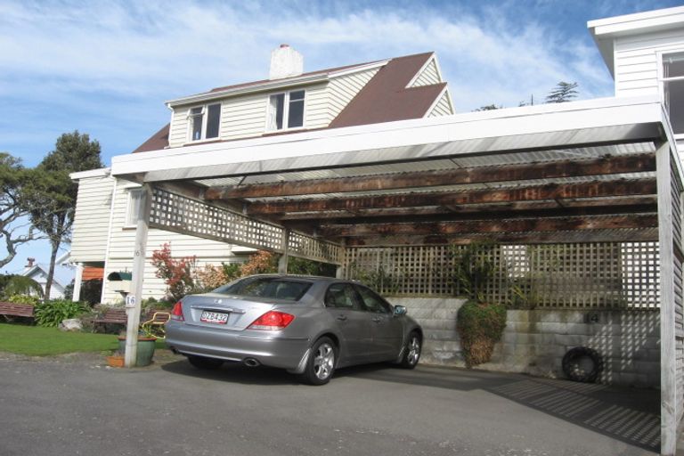 Photo of property in 16 Espin Crescent, Karori, Wellington, 6012