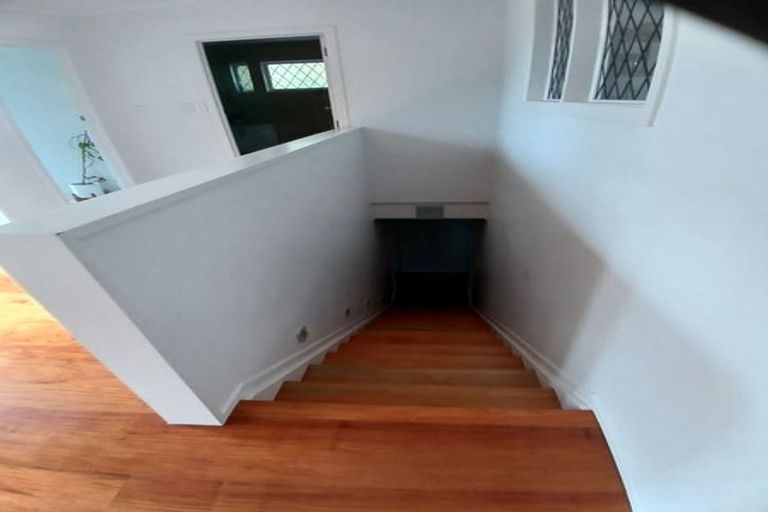 Photo of property in 819 Beach Road, Browns Bay, Auckland, 0630