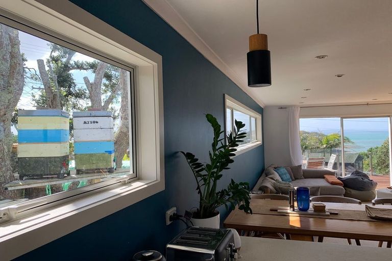 Photo of property in 103 Stanmore Bay Road, Stanmore Bay, Whangaparaoa, 0932