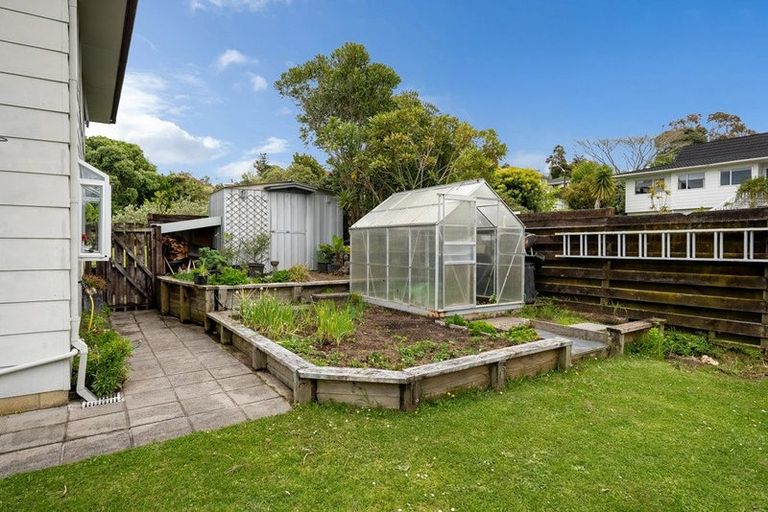 Photo of property in 1/57 Nor'east Drive, Torbay, Auckland, 0632