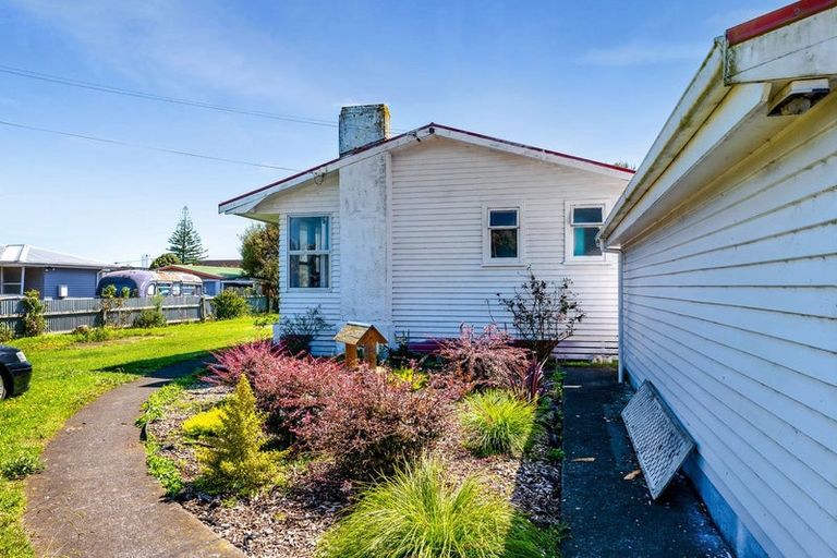 Photo of property in 53 Kauae Street, Manaia, 4612