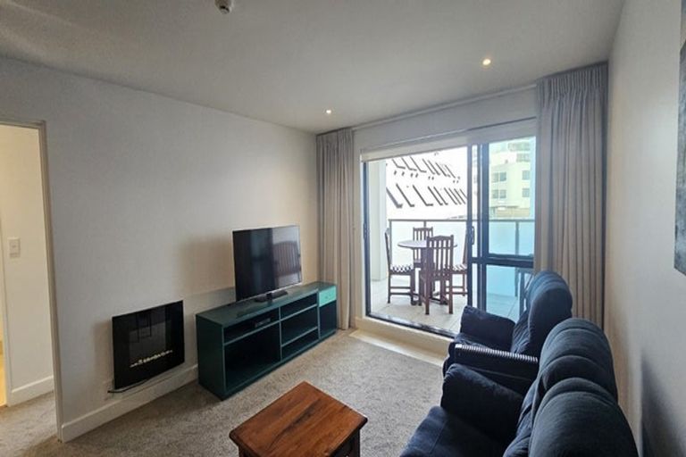 Photo of property in 206/6 Adams Avenue, Mount Maunganui, 3116