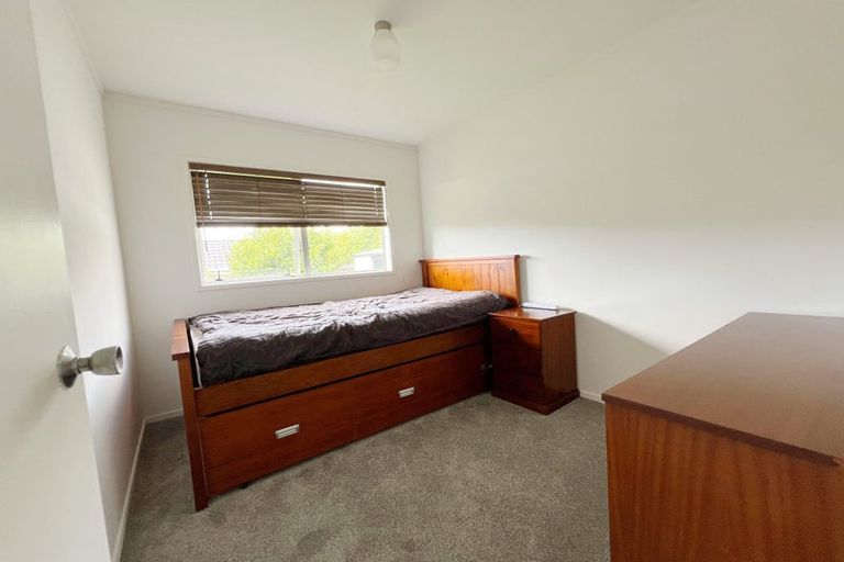 Photo of property in 125 Royal Road, Massey, Auckland, 0614