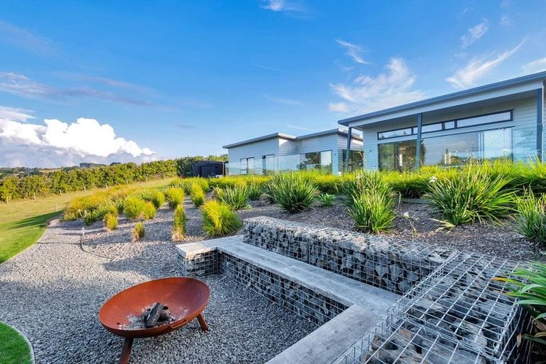 Photo of property in 99 Hauora Lane, Waitoki, 0871