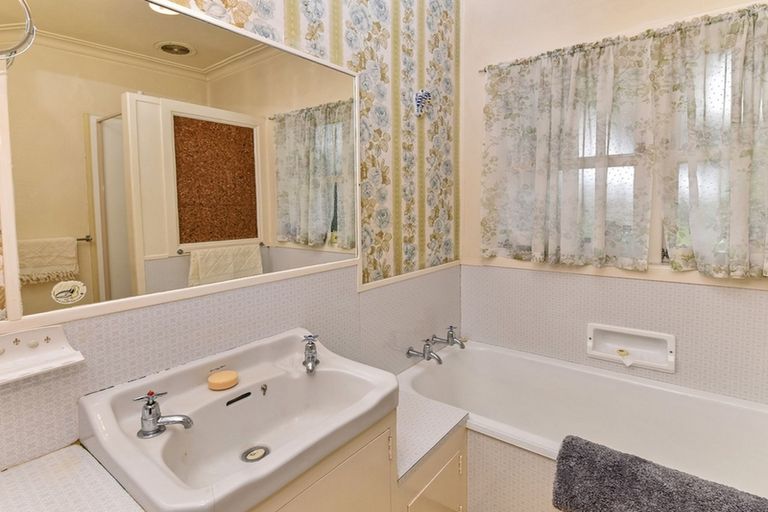 Photo of property in 40 Shirley Avenue, Papakura, 2110