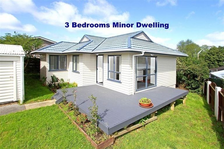 Photo of property in 19 Sabot Place, Massey, Auckland, 0614